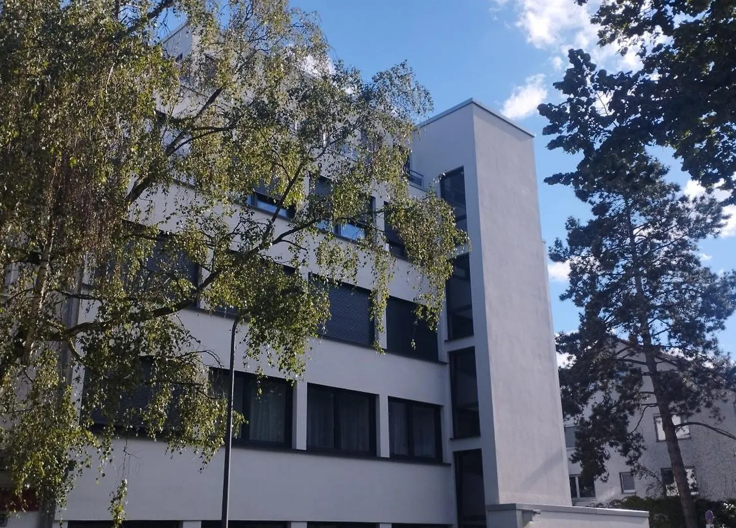 Big Room For 2 Pers, 9 Min To Trade Fare, Free Parking Frankfurt am Main Homestay