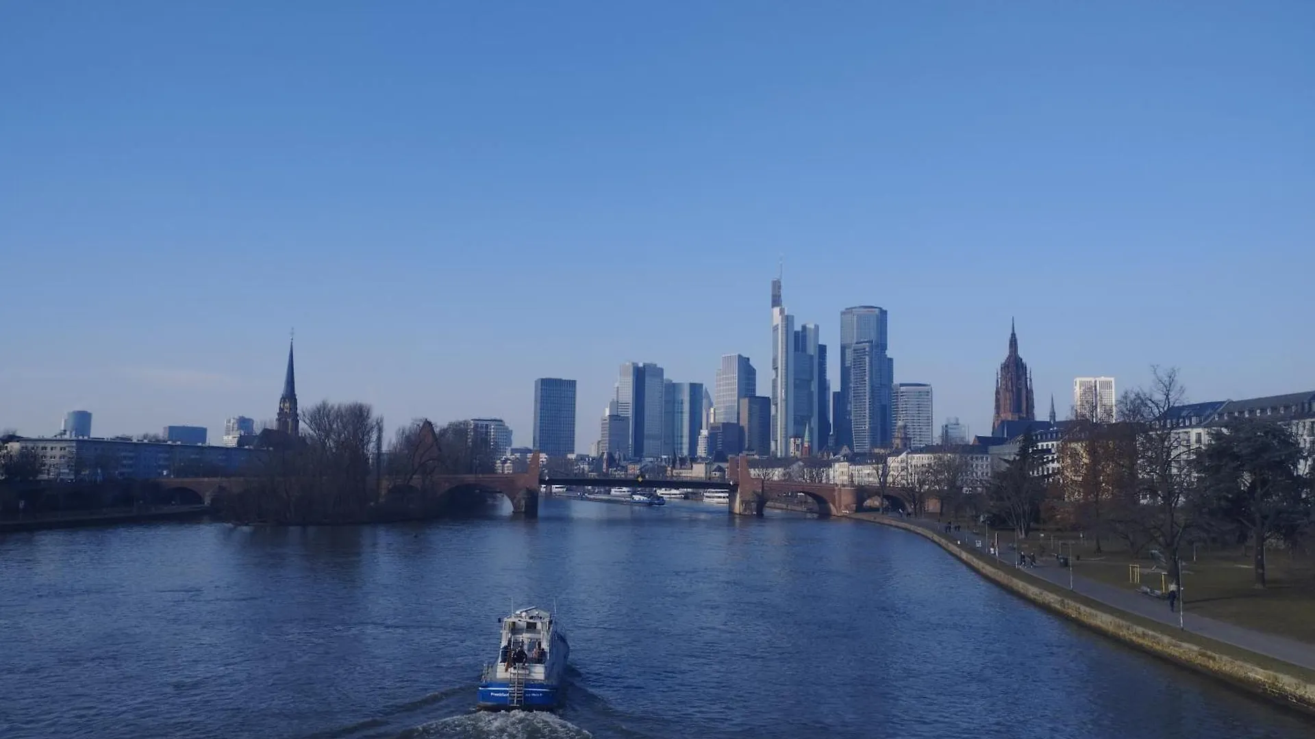 Homestay Big Room For 2 Pers, 9 Min To Trade Fare, Free Parking Frankfurt am Main
